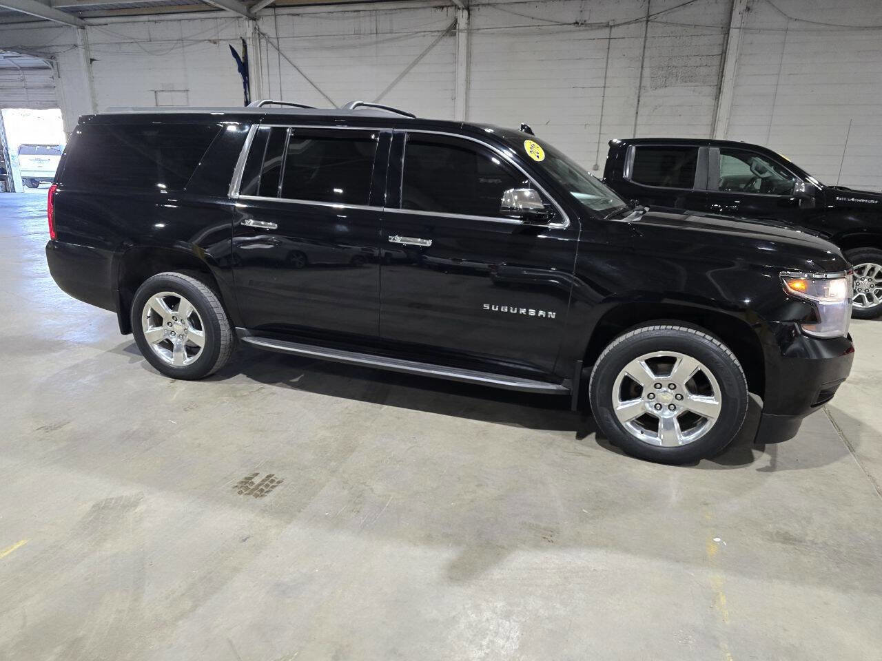 Used 2016 Chevrolet Suburban LT AWD/4WD image 17