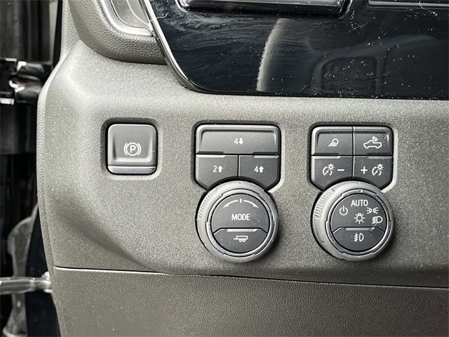 Used 2025 Chevrolet Silverado 2500 LT w/ Trail Boss Package image 27