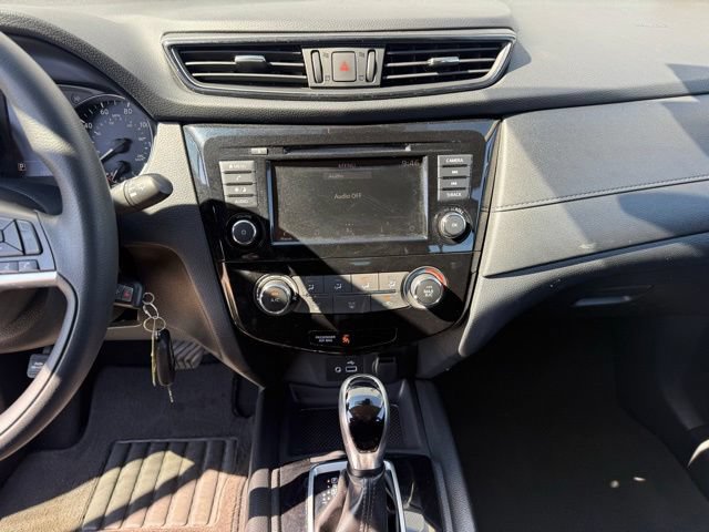 Used 2019 Nissan Rogue S AWD/4WD image 20