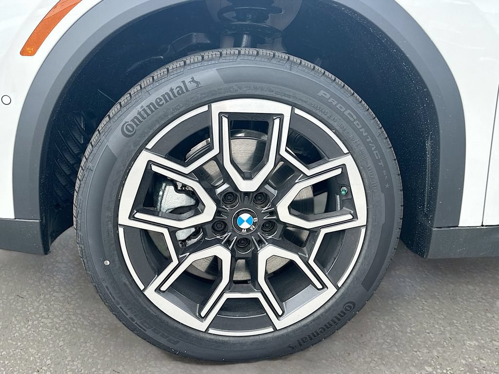 Used 2026 BMW X2 xDrive28i w/ Technology Package AWD/4WD image 33