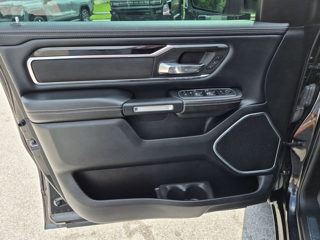 Used 2022 RAM 1500 Laramie w/ Sport Appearance Package AWD/4WD image 19