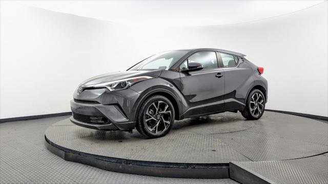 Used 2019 Toyota C-HR XLE image 2