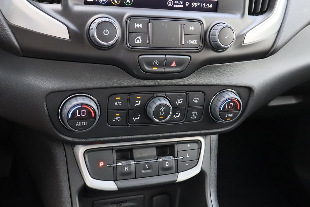 Used 2022 GMC Terrain SLE w/ Driver Convenience Package FWD image 17