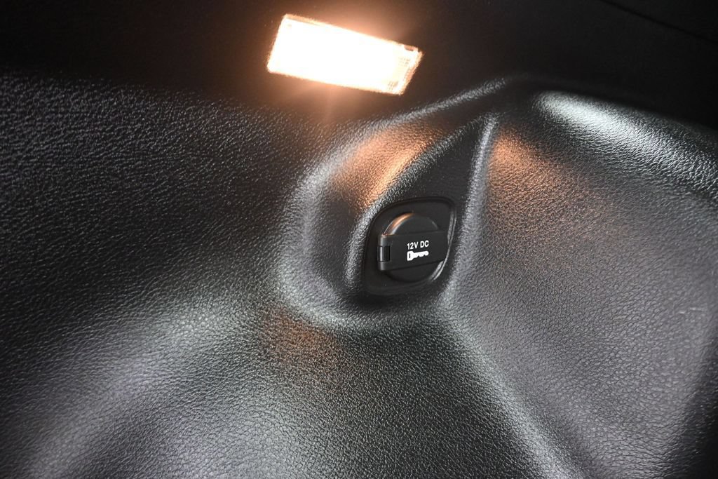 Used 2019 Jeep Cherokee Trailhawk AWD/4WD image 44