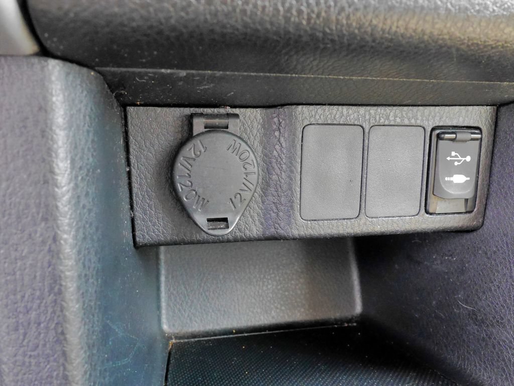 Used 2017 Toyota Corolla LE FWD image 27