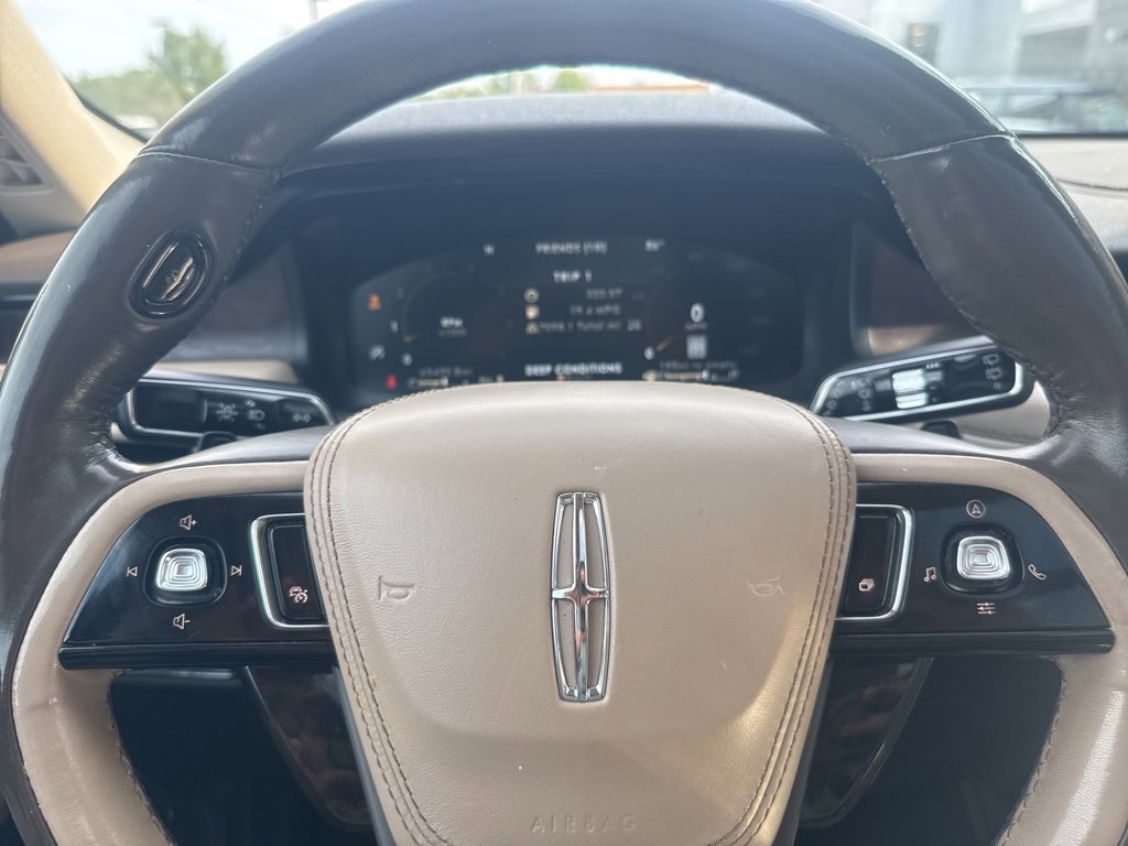 Used 2021 Lincoln Aviator Reserve w/ Elements Package Plus image 29