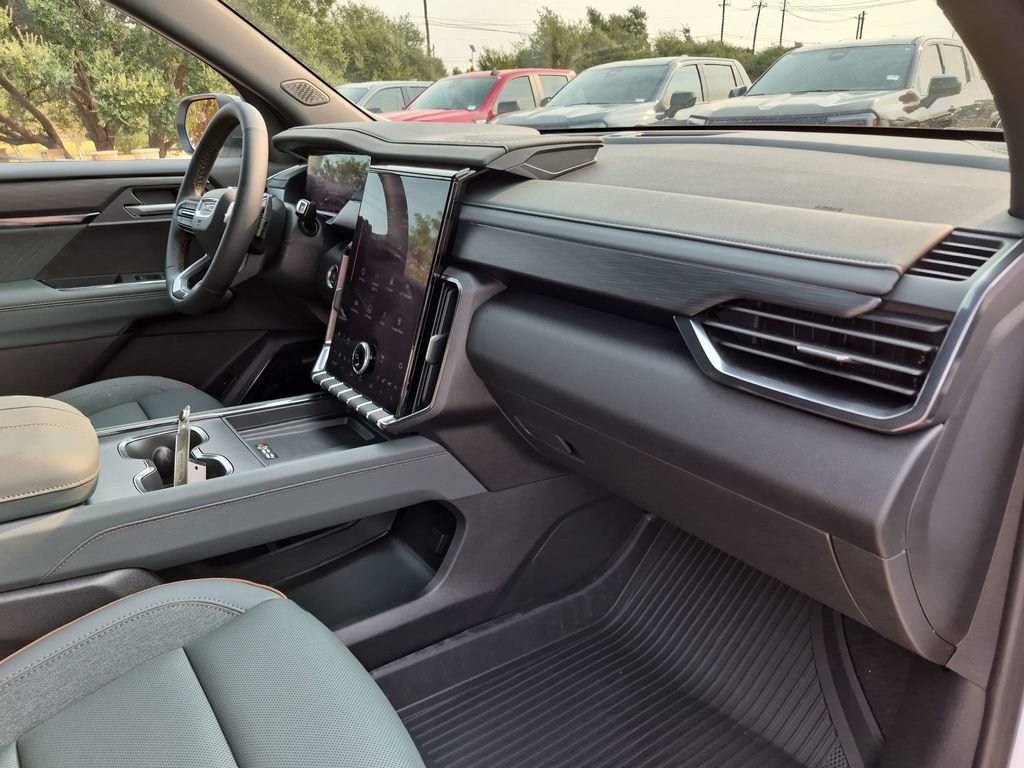 New 2027 GMC Acadia AT4 w/ Luxury Package AWD/4WD image 41