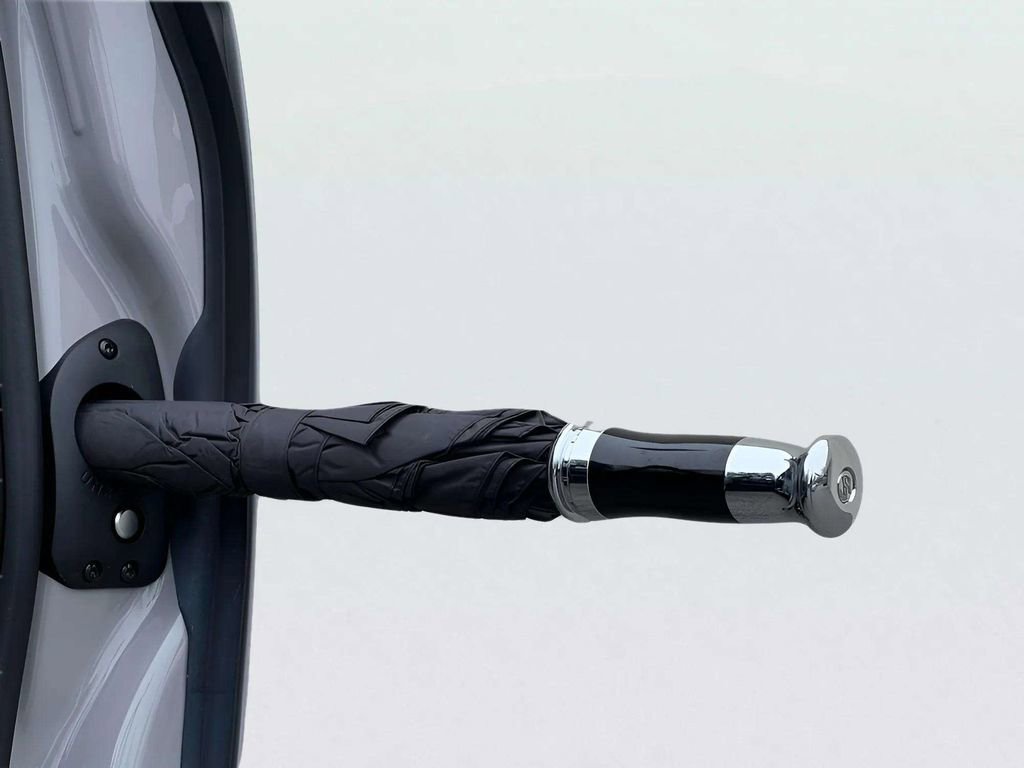 Used 2024 Rolls-Royce Cullinan Black Badge image 12