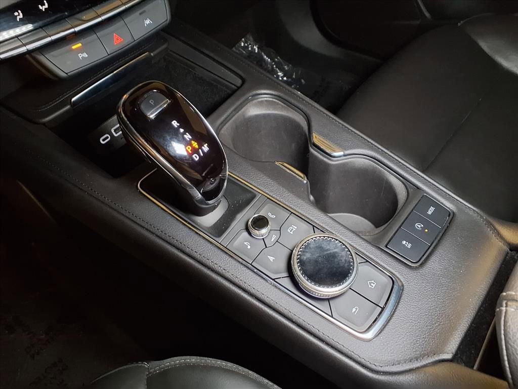 Certified 2024 Cadillac XT4 Premium Luxury AWD/4WD image 6