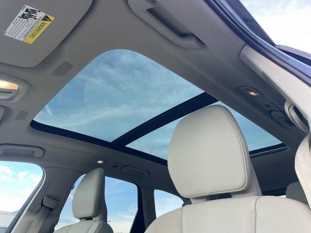 Certified 2024 Volvo XC60 B5 Core w/ Climate Package image 21
