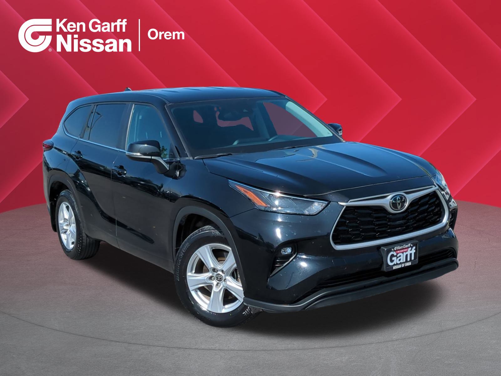 Used 2024 Toyota Highlander LE