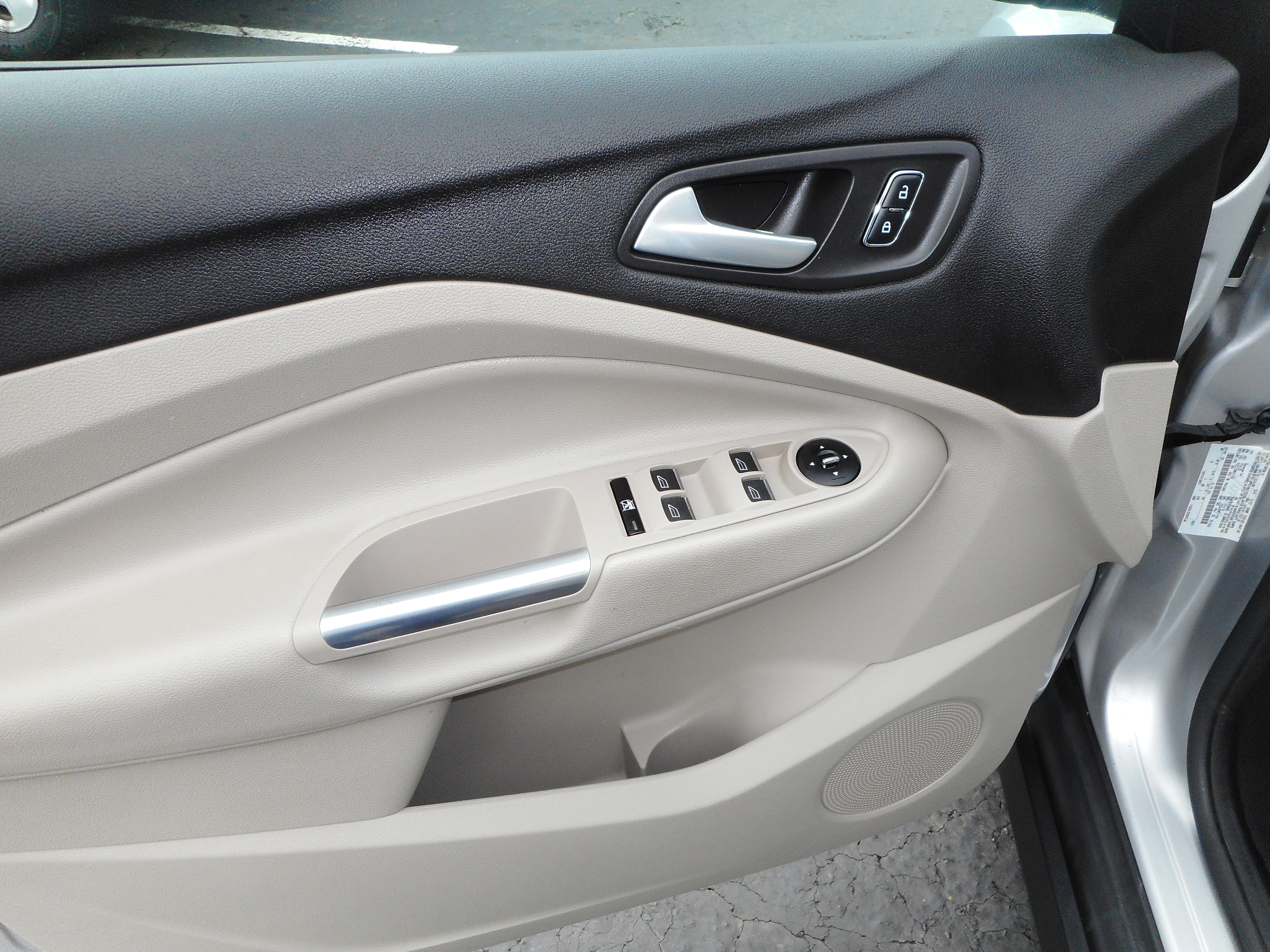 Used 2013 Ford C-MAX SE image 15