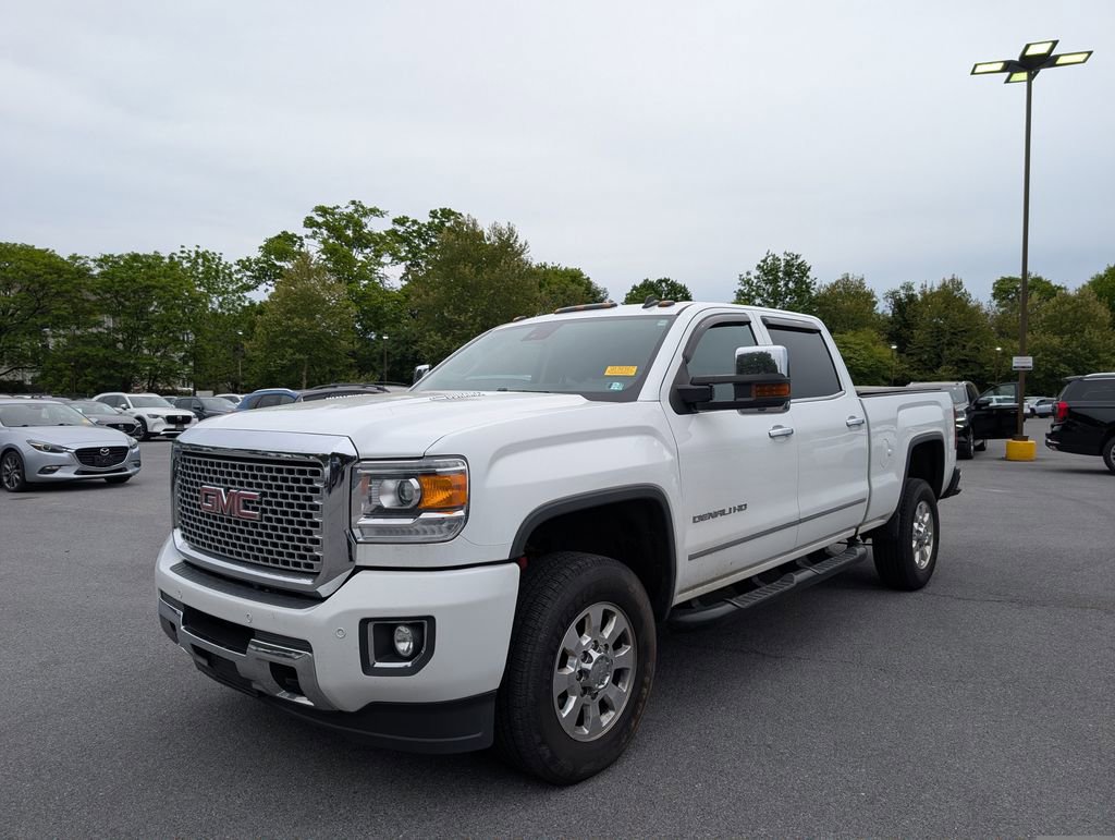 Used 2015 GMC Sierra 2500 Denali w/ Duramax Plus Package AWD/4WD video 2