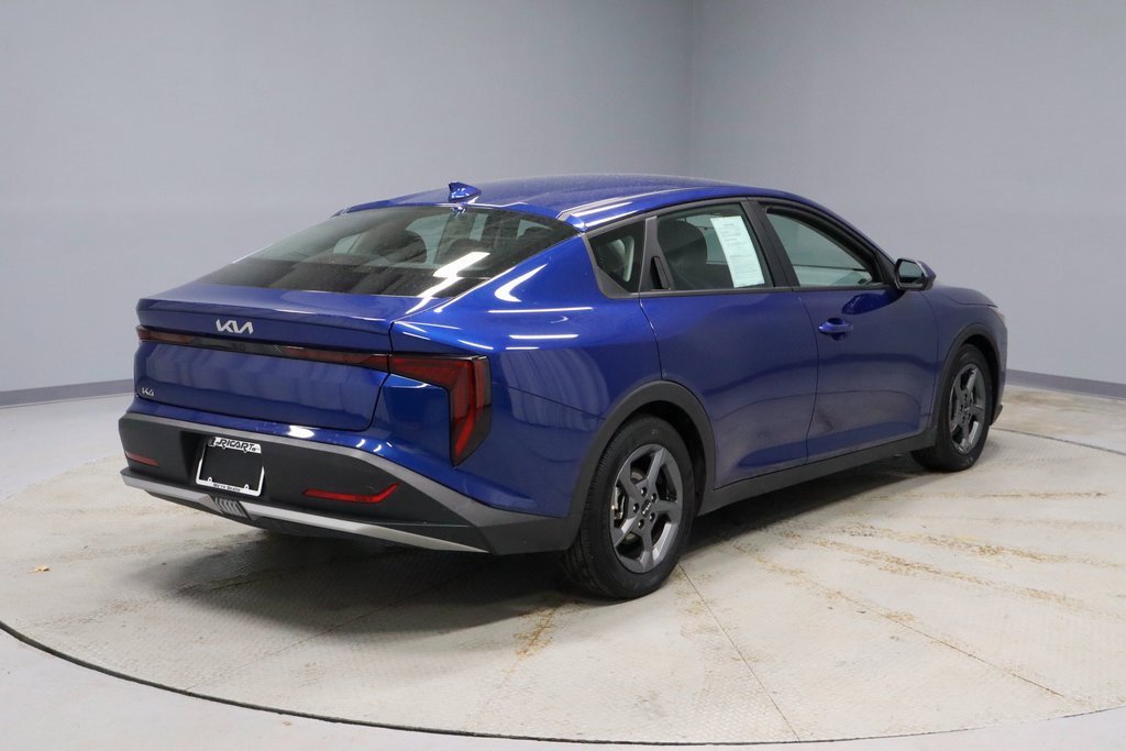 Used 2025 Kia K4 LXS image 10