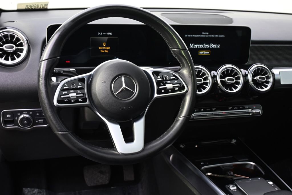 Used 2021 Mercedes-Benz GLB 250 4MATIC image 12