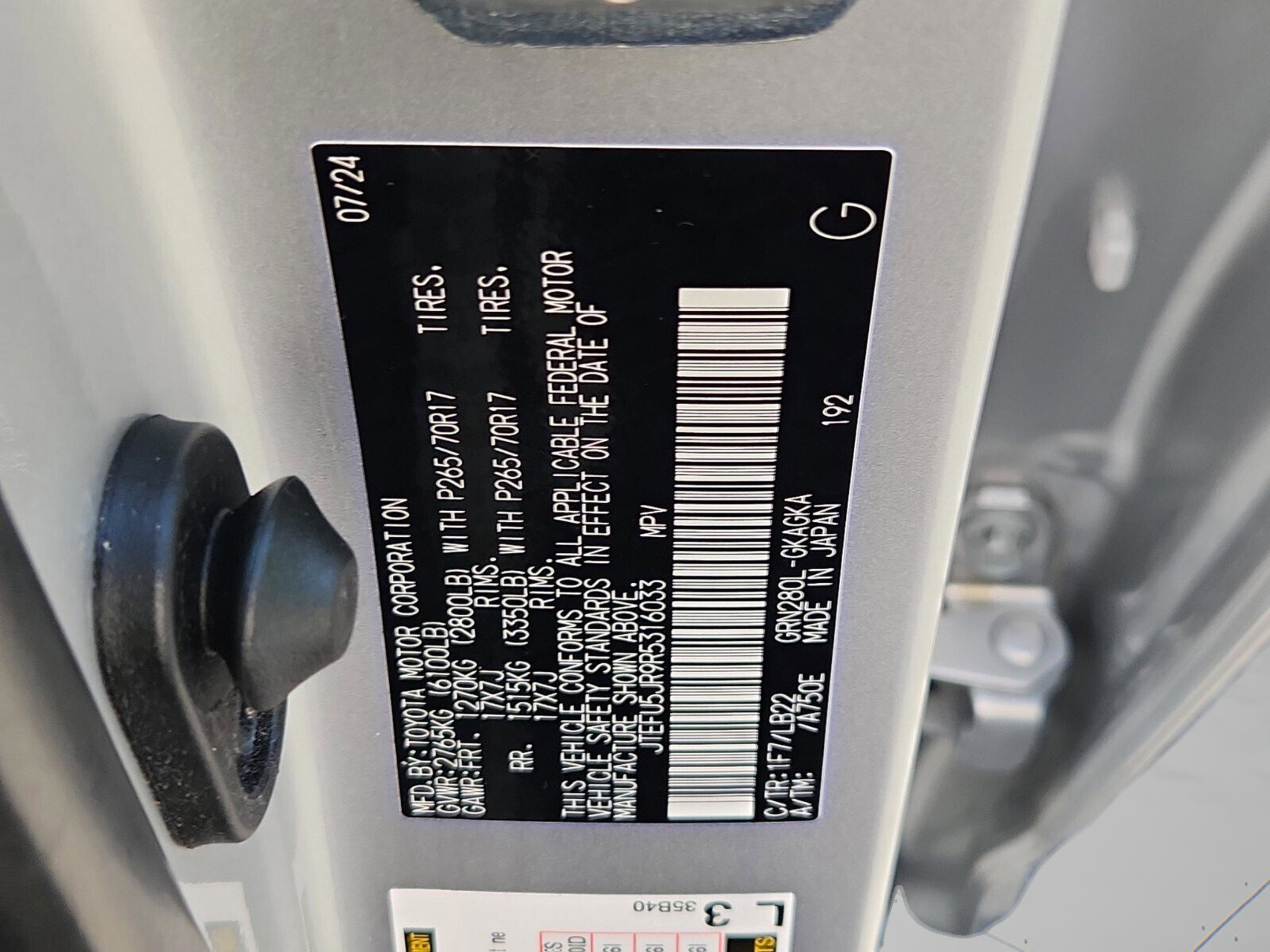 Certified 2024 Toyota 4Runner SR5 Premium image 4