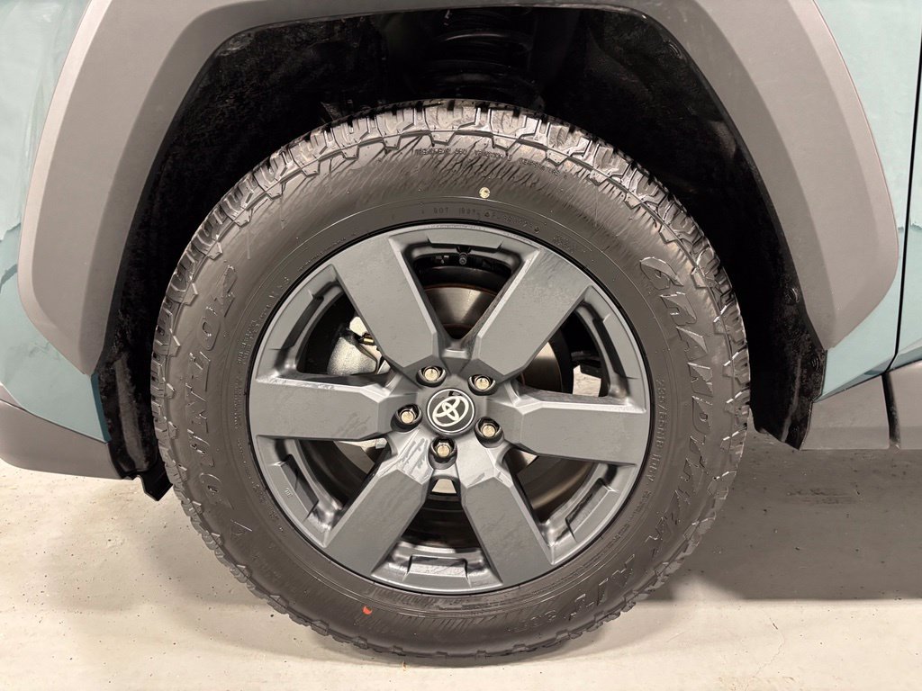 Used 2026 Toyota RAV4 AWD image 59