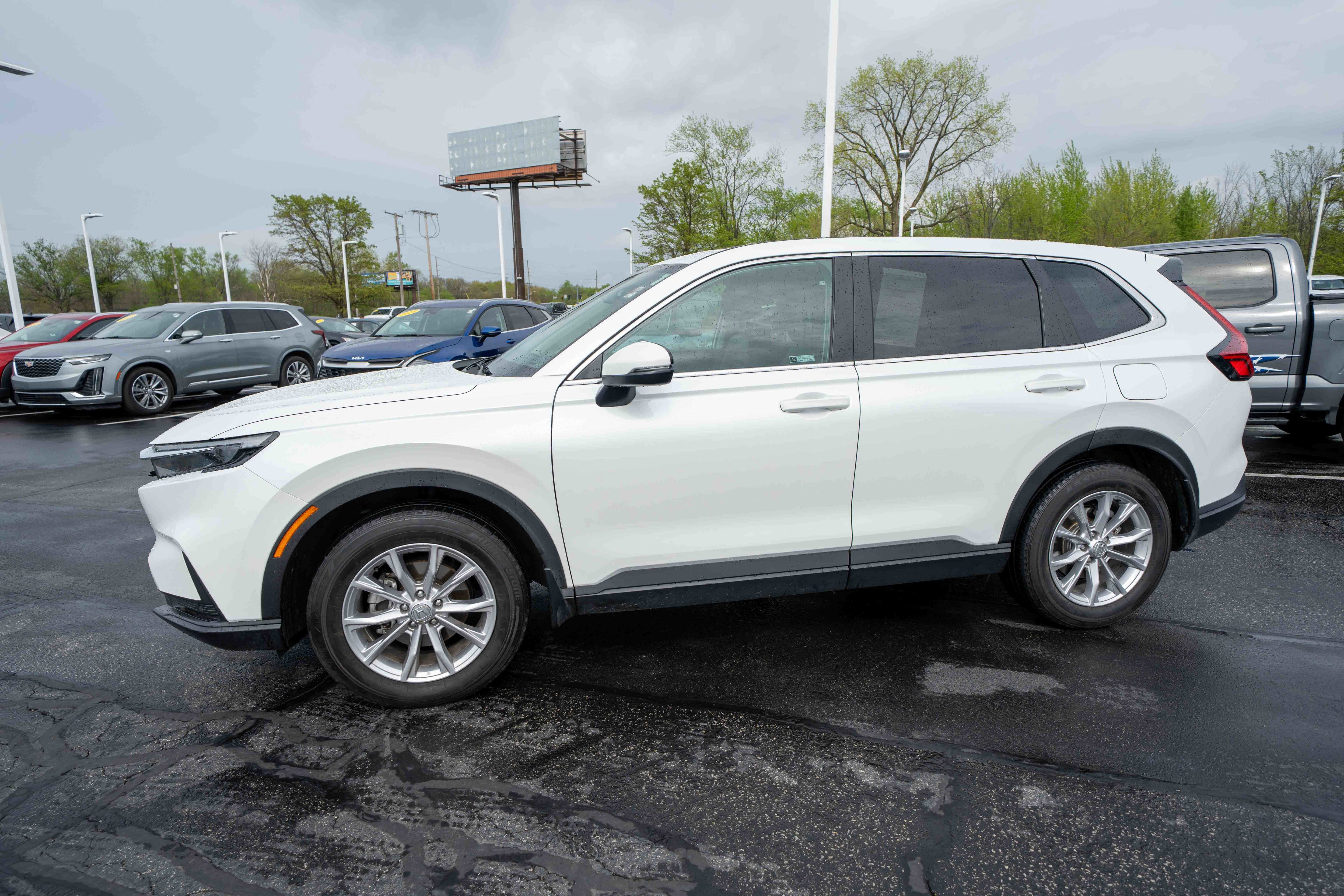 Certified 2023 Honda CR-V EX-L image 3