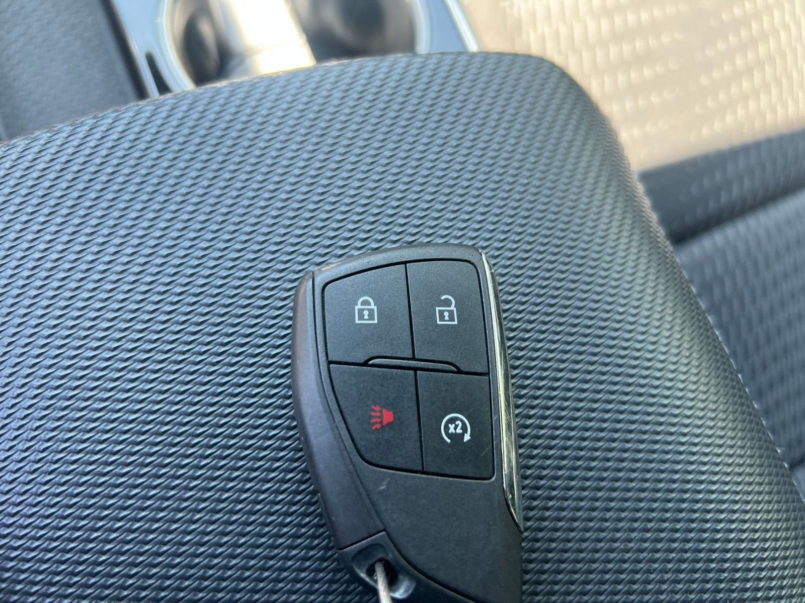 Used 2025 Chevrolet Equinox LT image 18