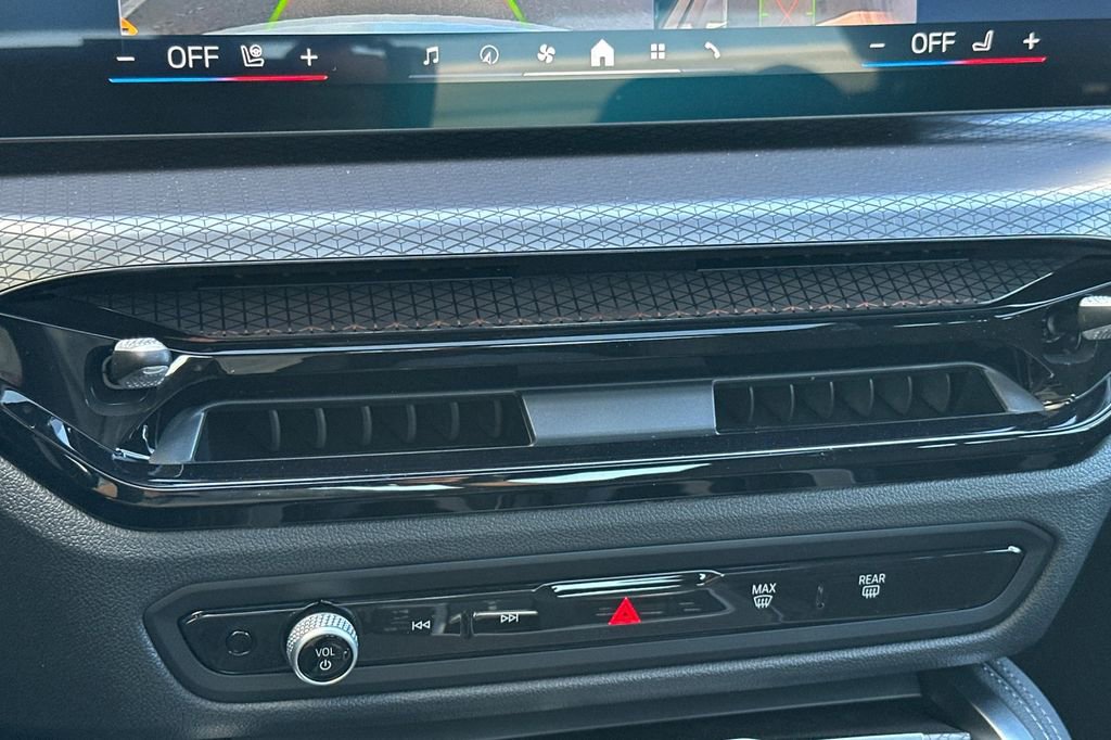 New 2026 BMW 440i xDrive Coupe w/ Parking Assistance Package image 23