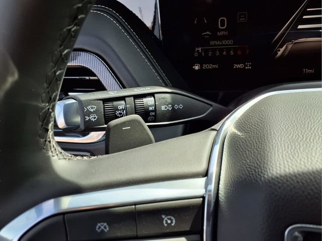 New 2026 GMC Yukon XL Elevation image 20