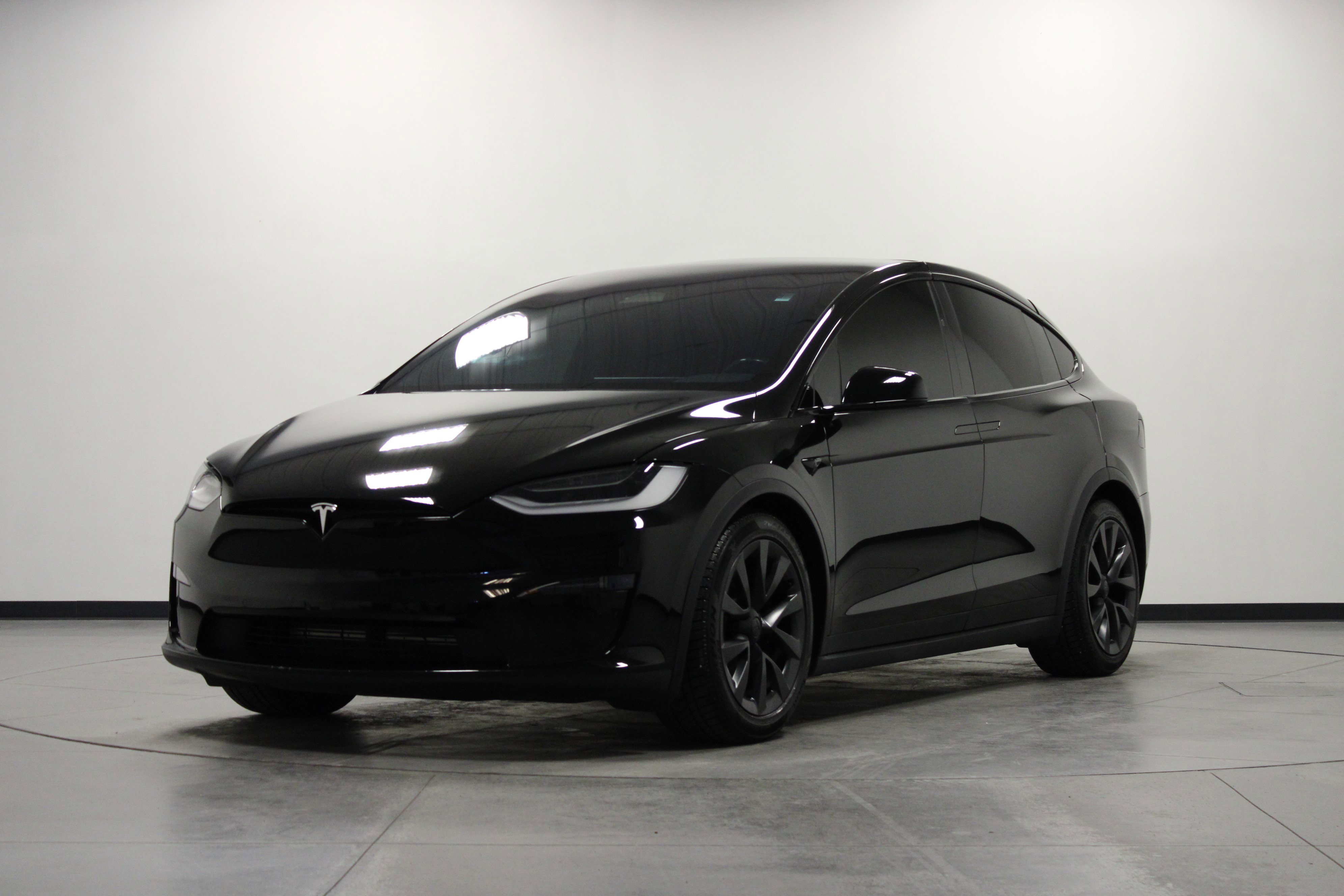 Used 2022 Tesla Model X Plaid AWD/4WD image 8