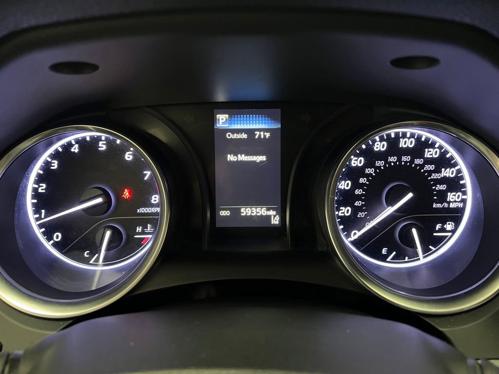 Used 2018 Toyota Camry LE image 17