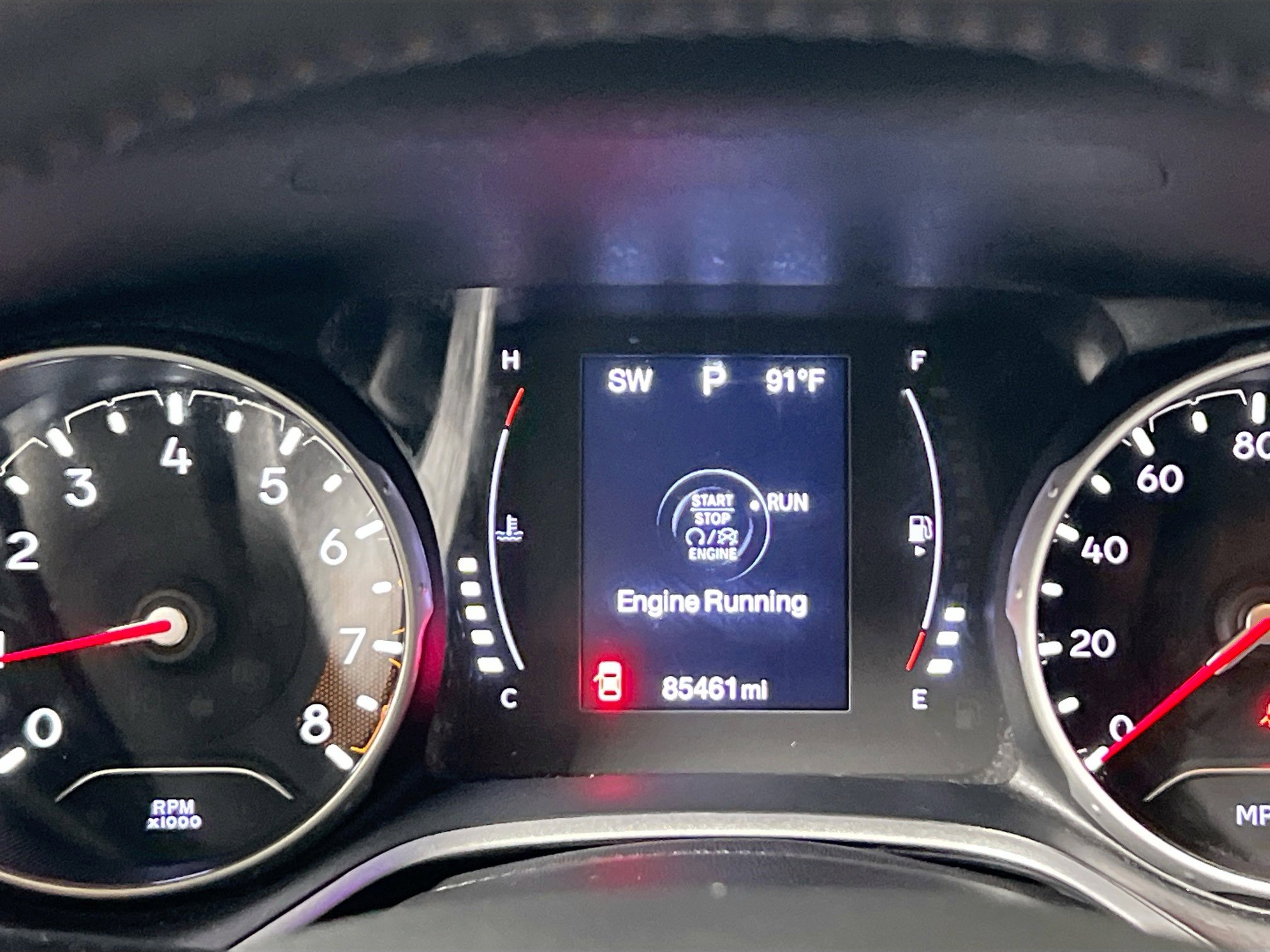 Used 2018 Jeep Compass Latitude w/ Cold Weather Group image 23