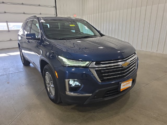 Used 2023 Chevrolet Traverse LT AWD/4WD image 2