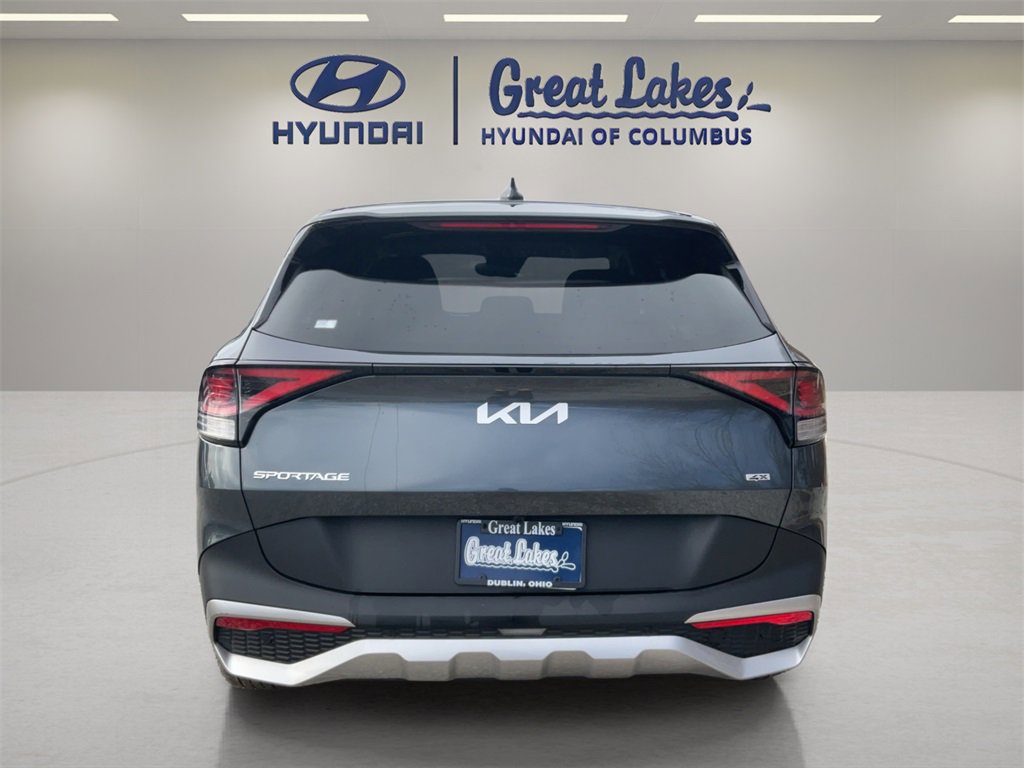 Used 2024 Kia Sportage LX image 4