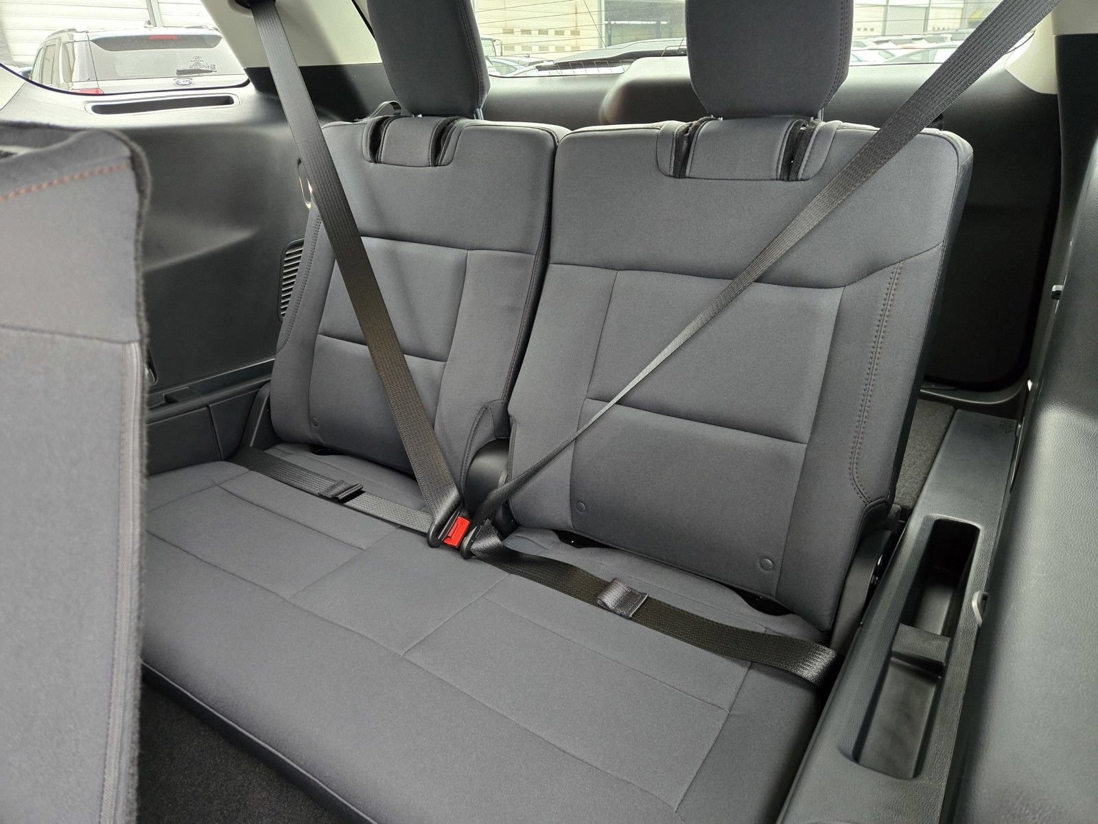 New 2026 Ford Explorer Active RWD image 7