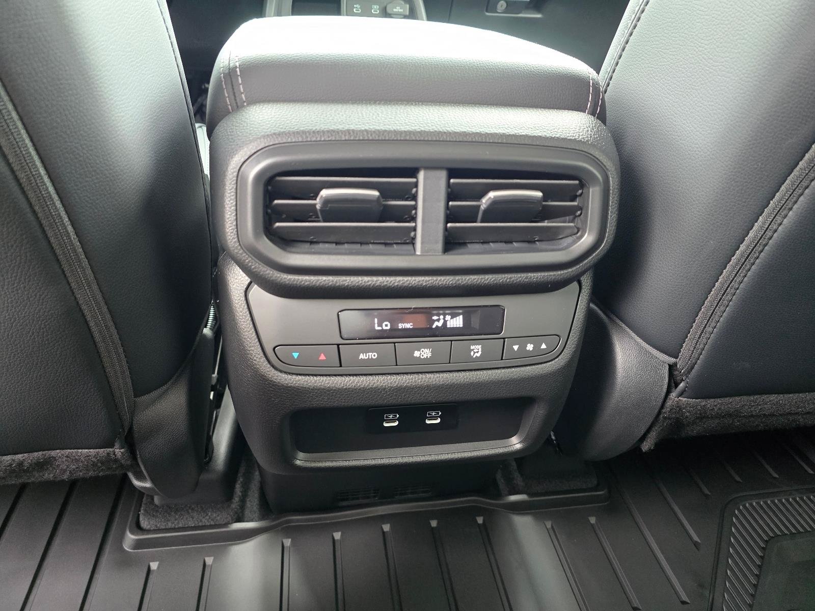 New 2026 Honda Pilot Touring image 25