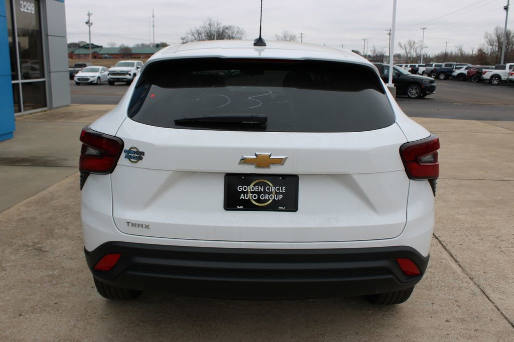 New 2026 Chevrolet Trax LS image 8