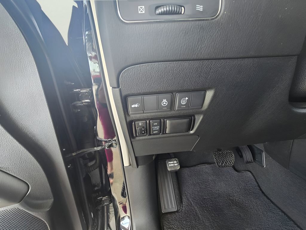 Used 2018 INFINITI QX80 2WD w/ Driver Assistance Package image 85