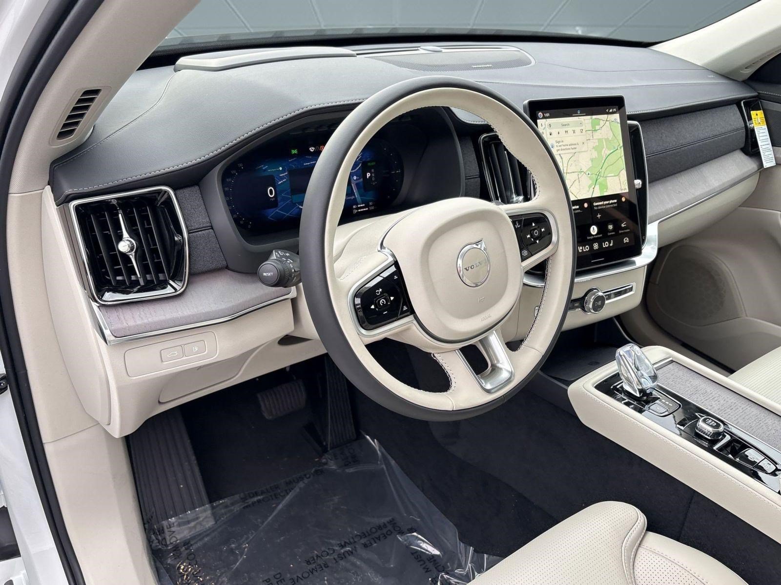 New 2026 Volvo XC90 T8 Ultra w/ Protection Package AWD/4WD image 4