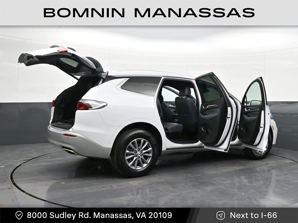 Used 2023 Buick Enclave Essence image 38