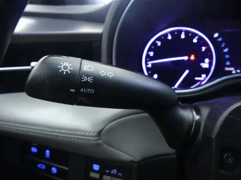 Used 2019 Toyota Avalon XSE w/ All Weather Liner Package FWD image 18