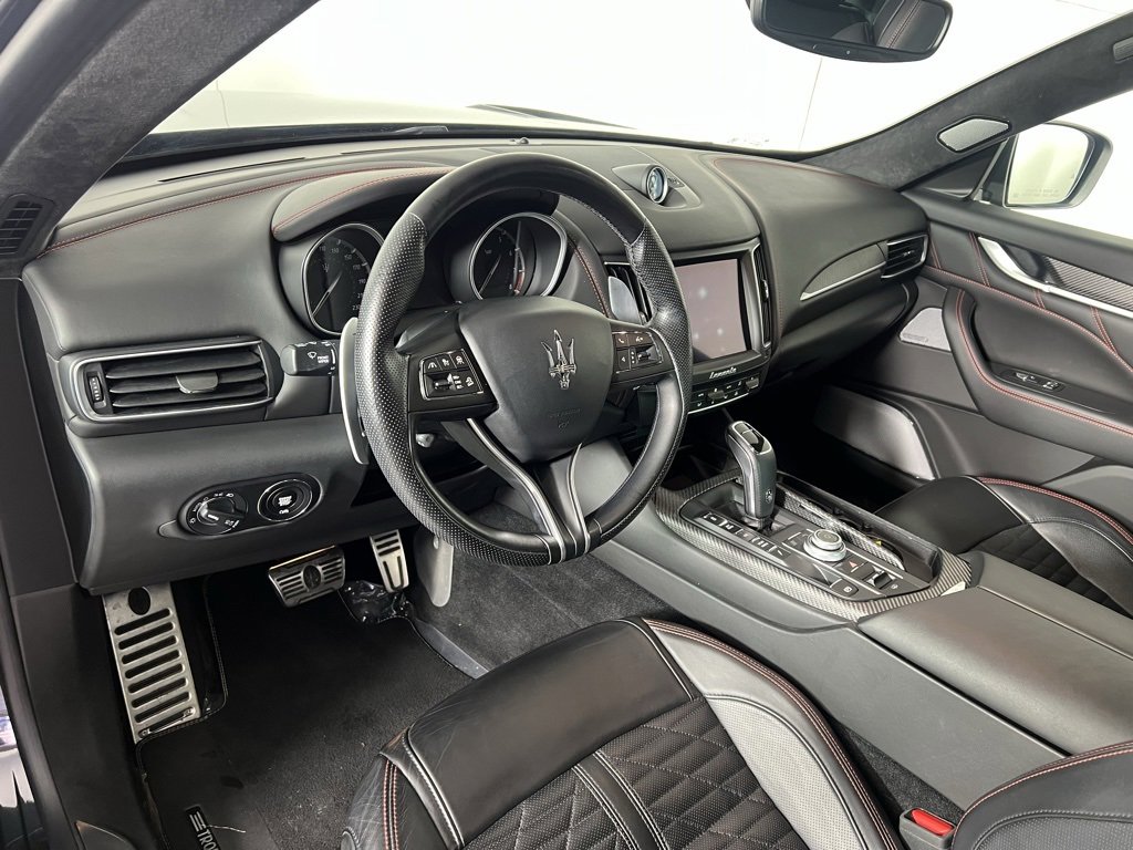 Used 2019 Maserati Levante Trofeo image 4