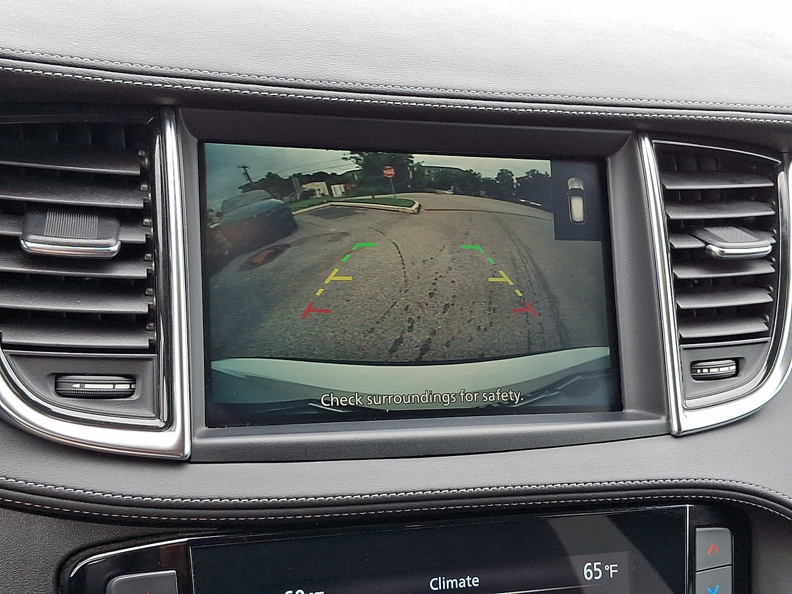 Certified 2023 INFINITI QX50 Luxe AWD/4WD image 17