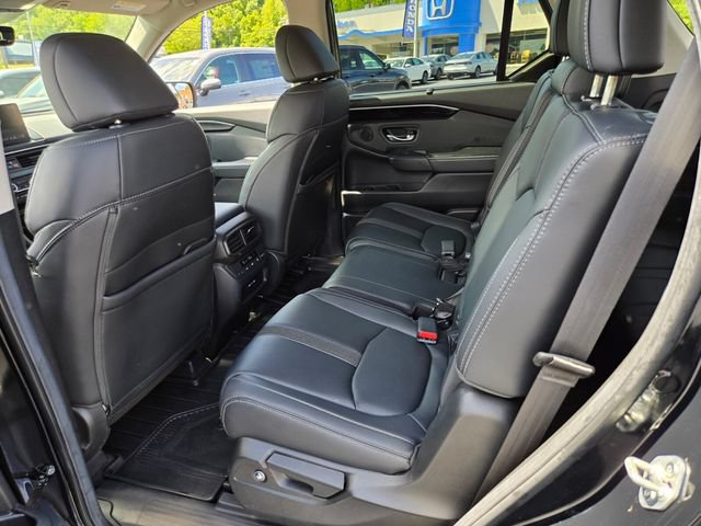 Used 2025 Honda Pilot EX-L image 11