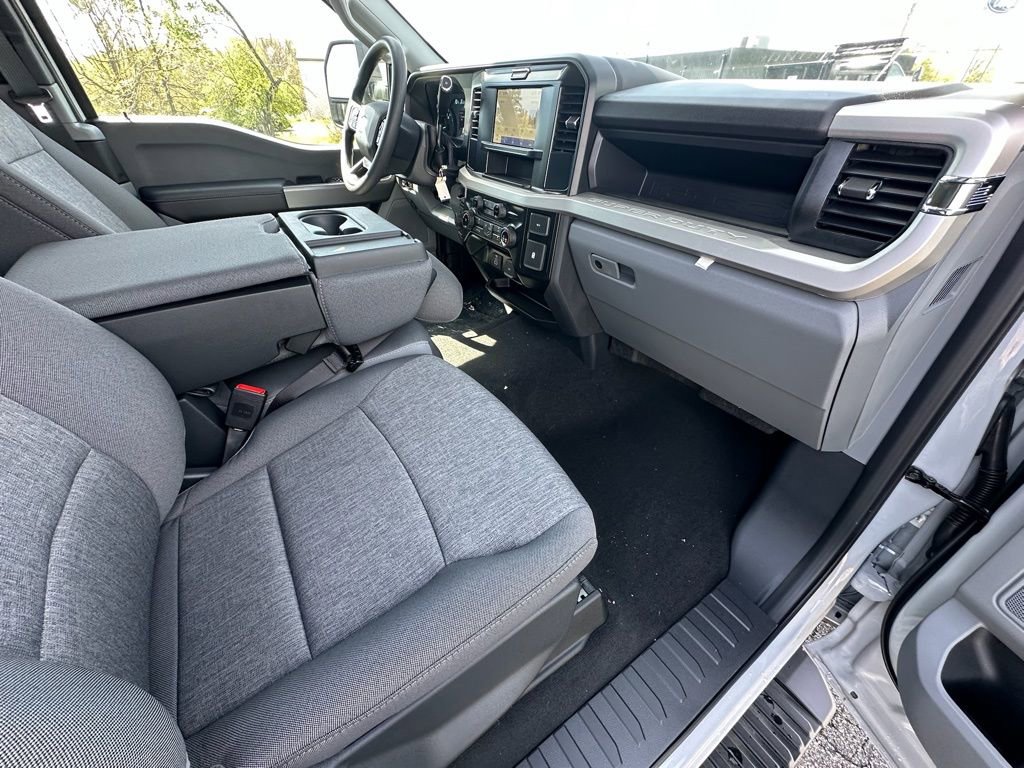 New 2026 Ford F350 XL w/ STX Appearance Package AWD/4WD image 19