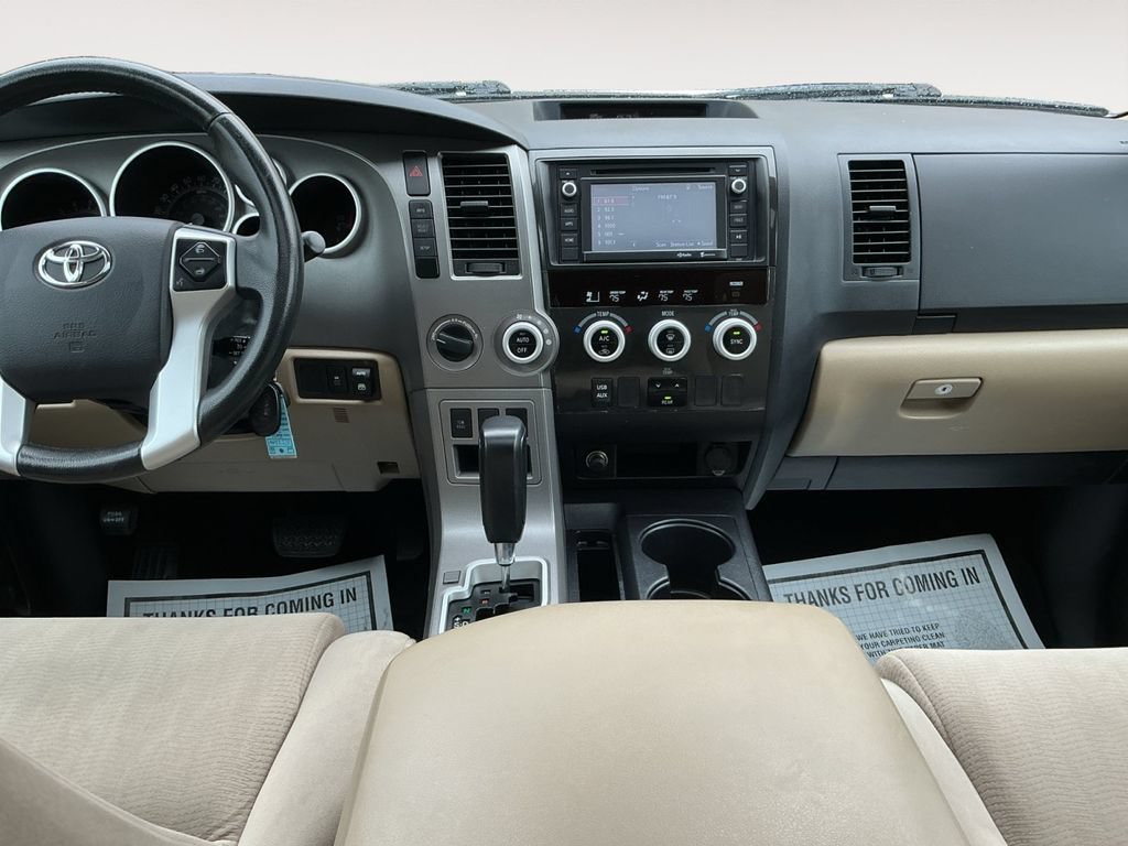 Used 2014 Toyota Sequoia SR5 AWD/4WD image 17