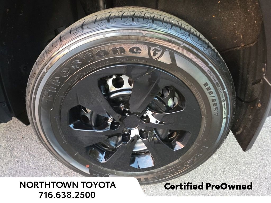 Used 2023 Toyota RAV4 LE image 13