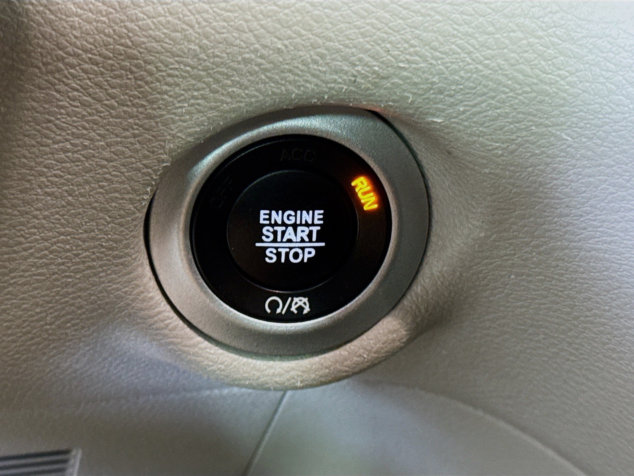 Used 2022 Chrysler Voyager LX FWD image 21