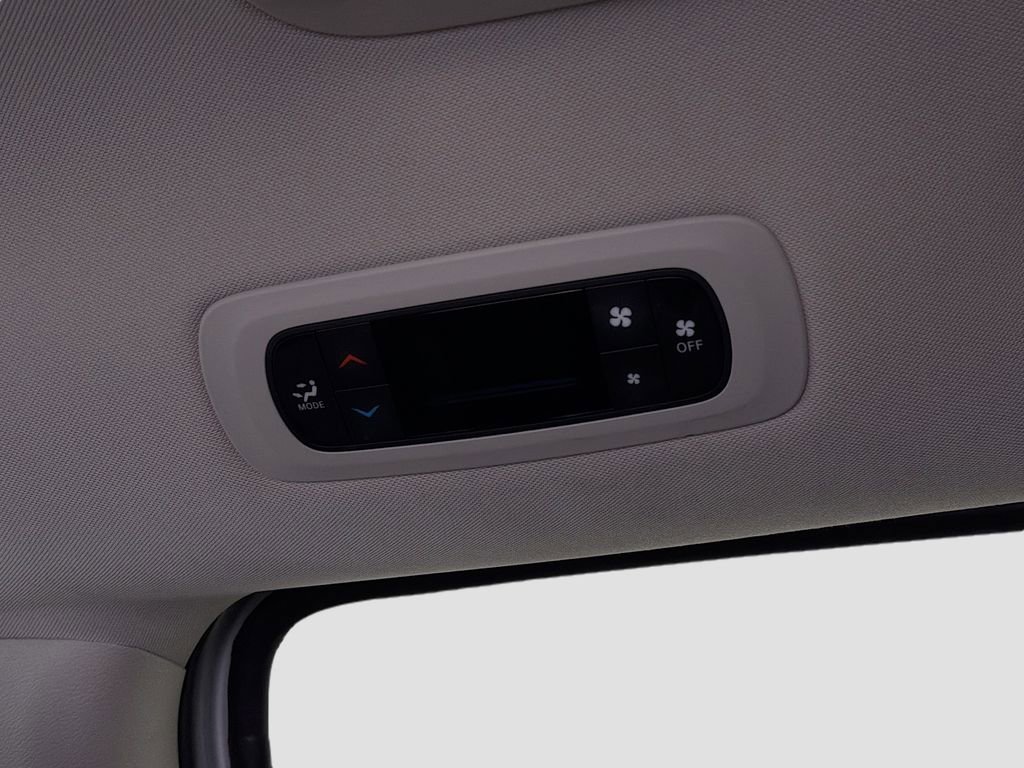Used 2024 Chrysler Voyager LX image 26