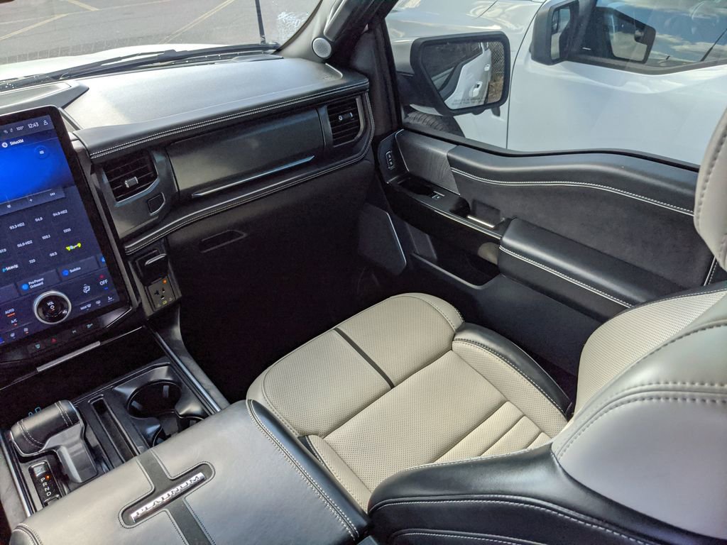 Used 2024 Ford F150 Lightning Platinum image 20