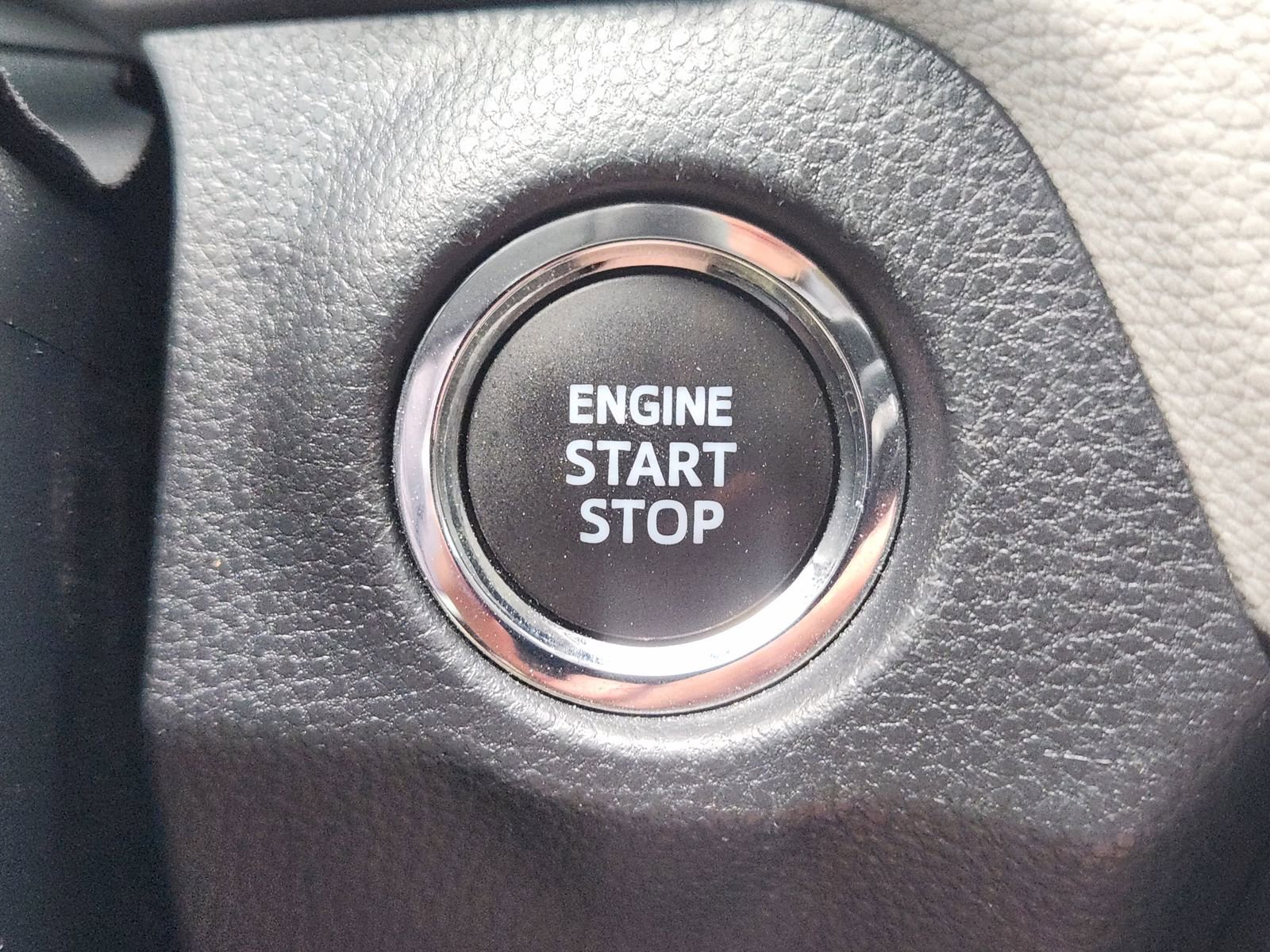 Used 2024 Toyota RAV4 XLE image 26