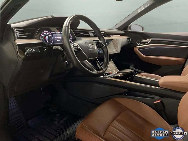 Used 2022 Audi e-tron Premium Plus w/ Premium Plus Package image 67