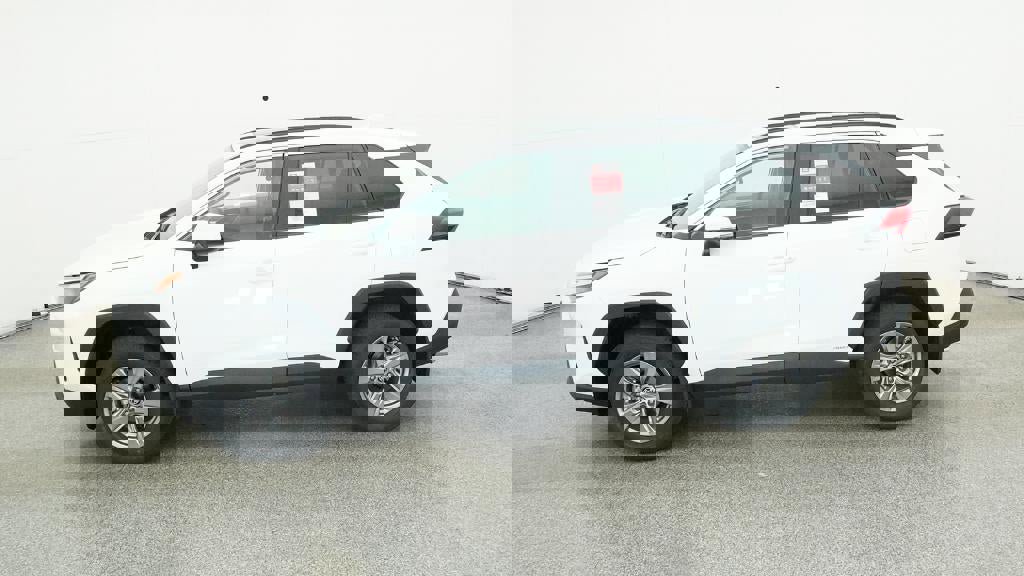 New 2025 Toyota RAV4 XLE image 3