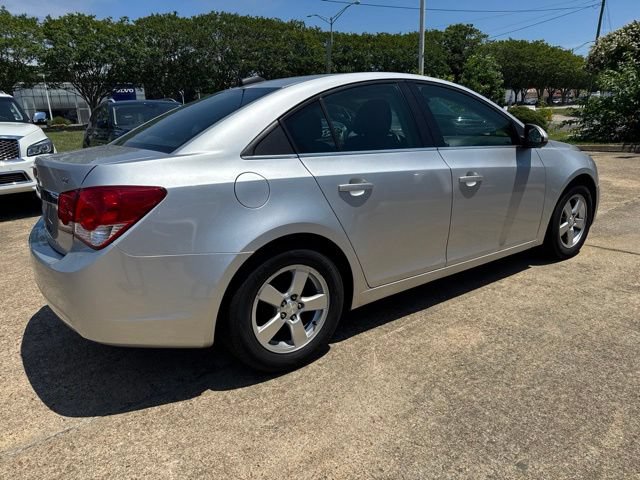 Used 2016 Chevrolet Cruze LT FWD image 5